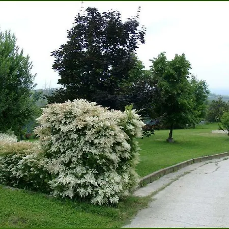 Alloggio per agriturismo Tenuta Di Costa Pra Clavesana